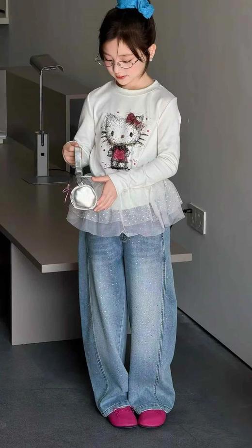 【西蒙日记休闲时尚女童牛仔裤】颜值、舒适、显瘦一步到位，承包宝贝整个春天的亮眼造型✨✅颜值出圈，风格百变，三款可选，自带吸睛属性 商品图5