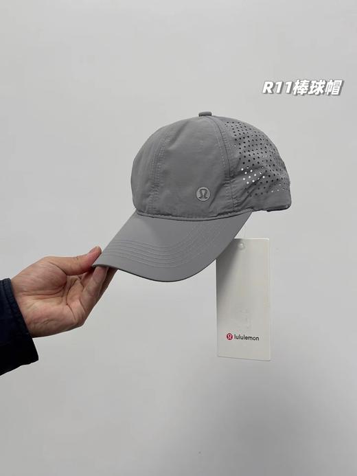 F030472速干冲孔透气侧面硅胶小标时尚舒适轻便情侣款棒球帽鸭舌帽 商品图6