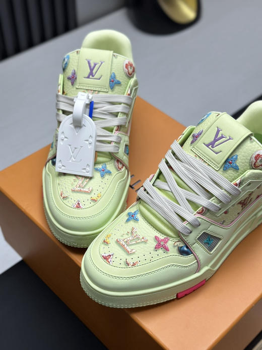 春季特惠💰650 LV 公司级 # 驴牌 Trainer 低帮休闲板鞋 商品图4