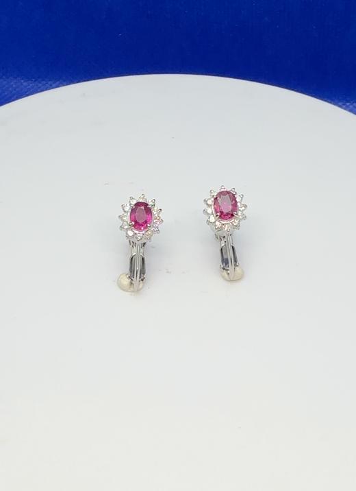 【挚友限定】Pt900 红宝石方糖耳夹 红宝石 0.8ct 钻石 0.24ct  弹力双夹 3.5g （展会产品拍下后不支持7天无理由退换货） 商品图2