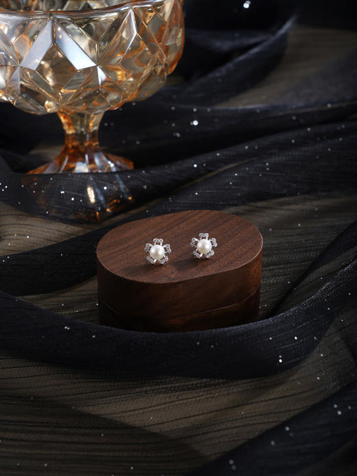 子佩集【花开秀颜】银S925珍珠惜王妃耳钉【MLEH038】五瓣花2602 商品图3