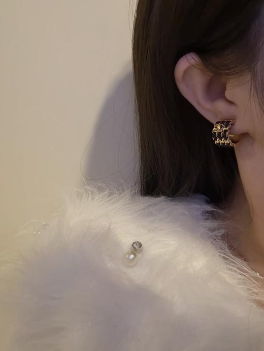 香奈儿 三层穿皮链小圈耳钉（XTY） 商品图5