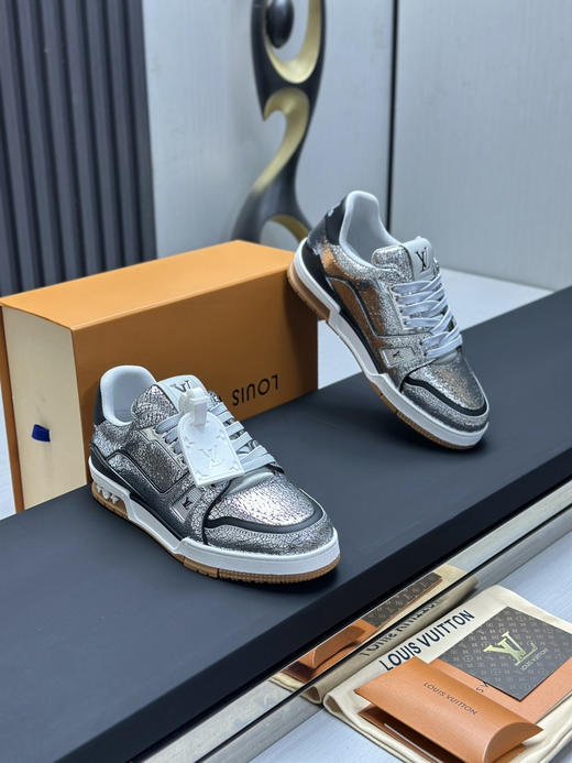 春季特惠💰650 LV 公司级 # 驴牌 Trainer 低帮休闲板鞋 商品图2