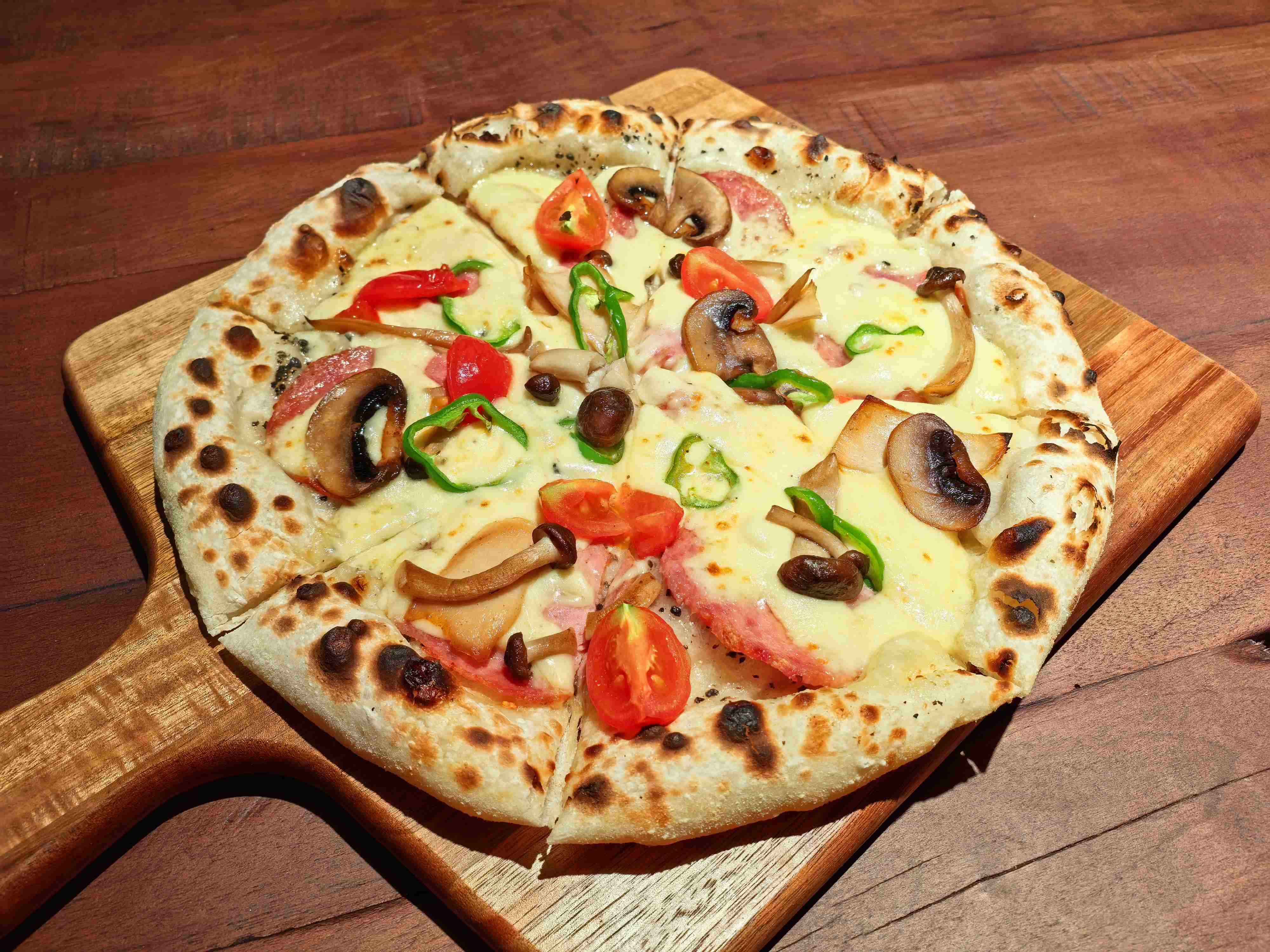 黑松露蘑菇香肠皮萨