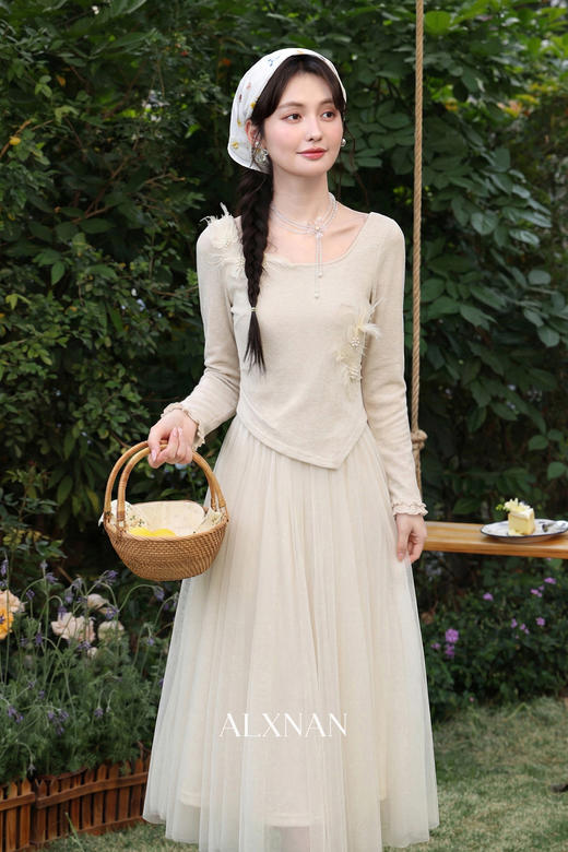 鹿向南「梦幻之境」法式度假风气质春季新款收腰假两件连衣裙 商品图3