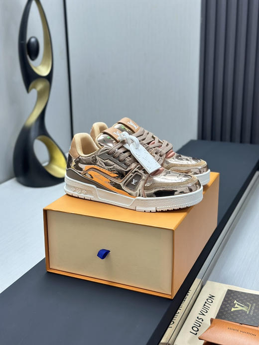 春季特惠💰650 LV 公司级 # 驴牌 Trainer 低帮休闲板鞋 商品图1