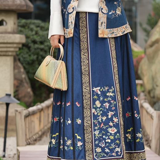 【林栖设计小店】【现货】丝棉缎林栖马面裙改良蝴蝶绣花新中式2024春夏新品半身裙女1943061 商品图1