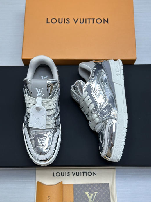 春季特惠💰650 LV 公司级 # 驴牌 Trainer 低帮休闲板鞋 商品图7