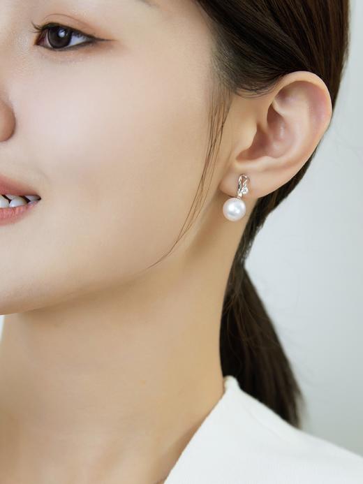 【挚友限定】【香港展会商品】白天鹅-18K金澳白珍珠耳夹 10.1mm（展会产品拍下后不支持7天无理由退换货） 商品图2