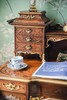 独角鹿西洋古董19世纪末法国家具名坊VIARDOT签名出品东方风格瑞兽主题铜鎏金精雕装饰卷叶纹硬木浮雕分层写字桌 商品缩略图5