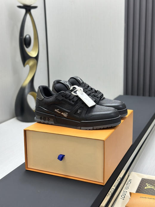 春季特惠💰650 LV 公司级 # 驴牌 Trainer 低帮休闲板鞋 商品图1