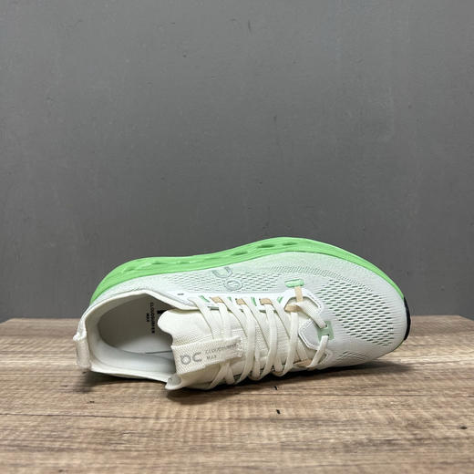 春季特惠💰340 On 昂跑 Cloudsurfer Max 舒适柔软减震透气轻便跑步鞋 商品图4