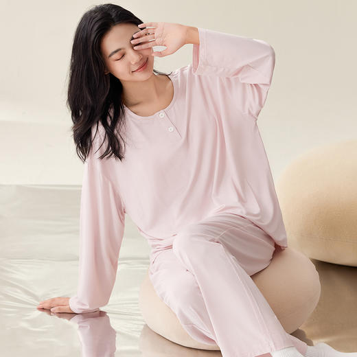 【轻梵 长袖新款莫代尔带胸垫家居服】带胸垫防凸点长袖家居服套装 宽松慵懒亲肤 无感bra 商品图9