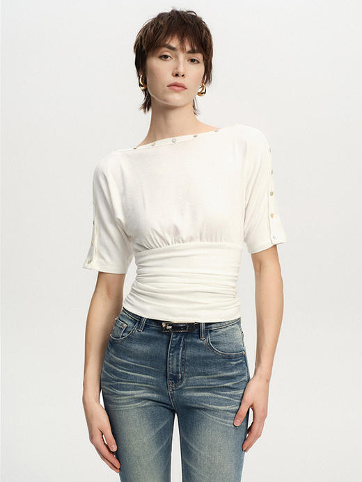 TR她热 街角邂逅 白色棉感露肩可调节复古设计感褶皱斜肩一字肩T恤上衣 商品图3