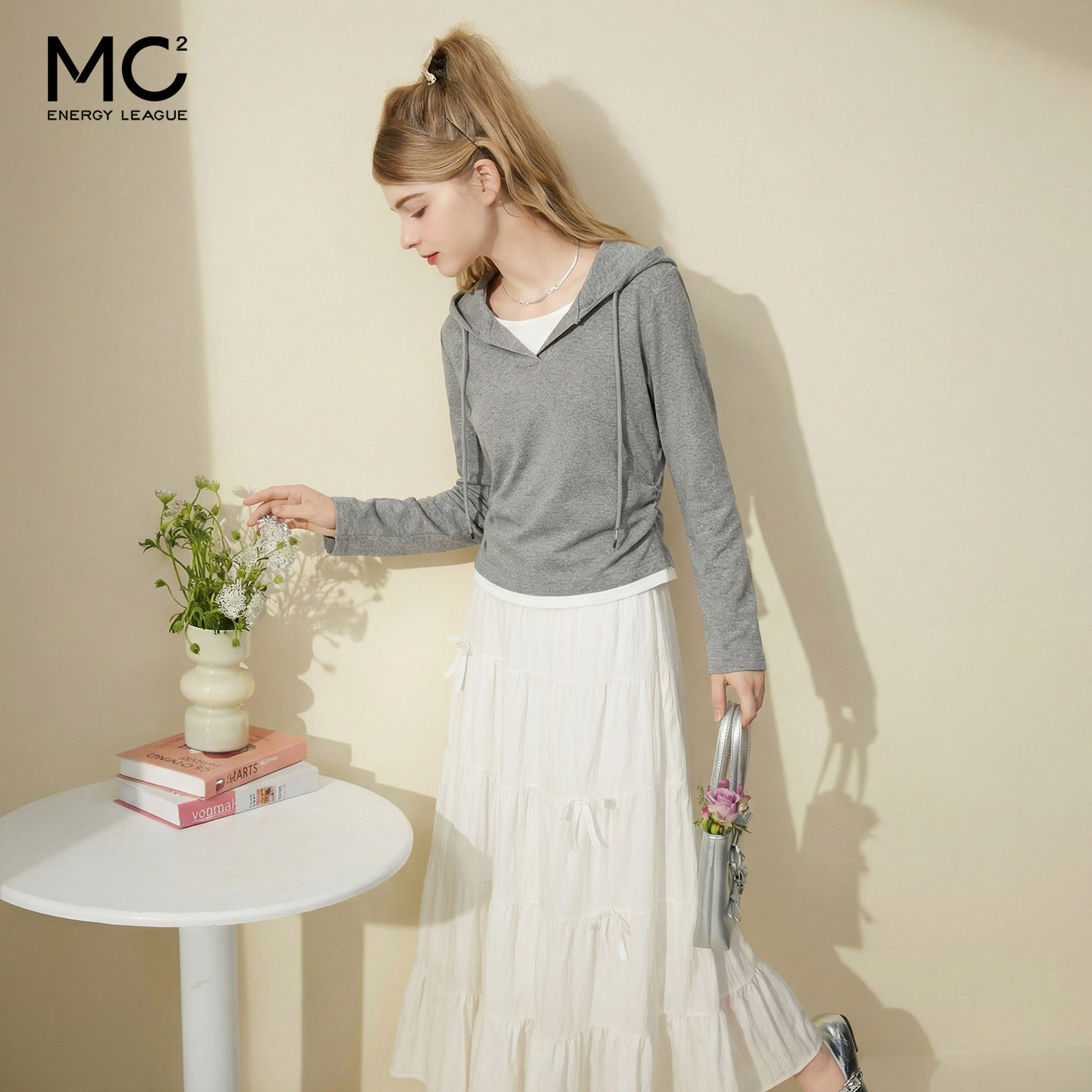 mc2连帽开v假两件收腰款T恤女装春秋季新款