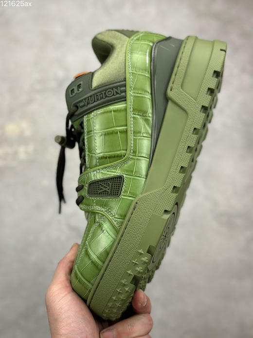 春季特惠💰650 LV 公司级 # 驴牌 Trainer Maxi 胖丁低帮休闲板鞋 商品图6