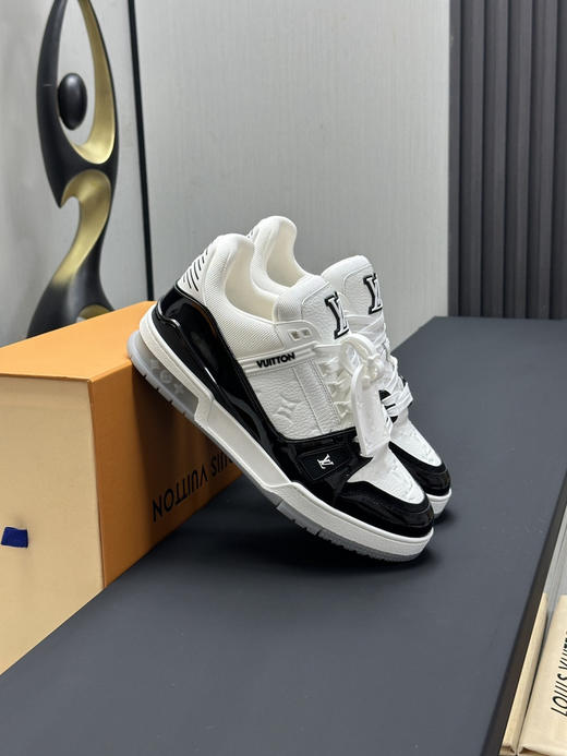 春季特惠💰650 LV 公司级 # 驴牌 Trainer 低帮休闲板鞋 商品图3