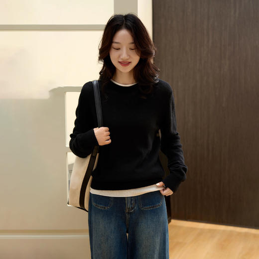 【百年难遇捡漏价！100%纯羊毛一线成衣圆领羊毛衫】抗起球 不变形 绒感细腻不扎 上身又轻又暖 百搭显瘦 高密编织 弹软而不勒 商品图5