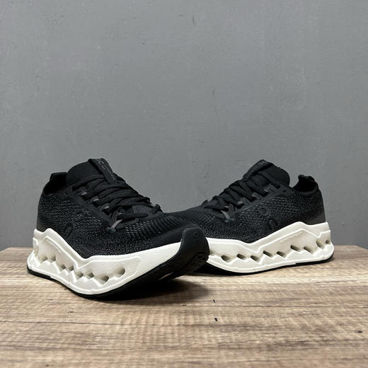 春季特惠💰340 On 昂跑 Cloudsurfer Max 舒适柔软减震透气轻便跑步鞋 商品图3