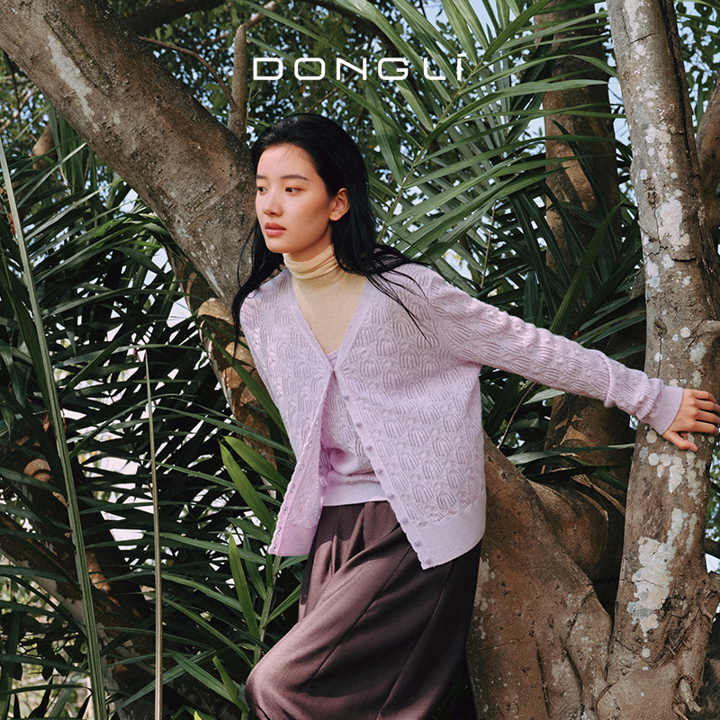 东黎 • 万物复苏 珍珠吊兰 山羊绒女士挑孔时尚开衫 6042