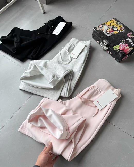 F030465新款休闲运动腰部抽绳设计瑜伽裤便捷百搭中腰阔腿卫裤 商品图1