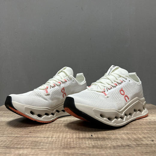 春季特惠💰340 On 昂跑 Cloudsurfer Max 舒适柔软减震透气轻便跑步鞋 商品图5
