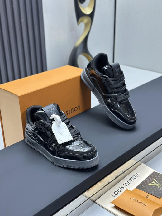 春季特惠💰650 LV 公司级 # 驴牌 Trainer 低帮休闲板鞋 商品图2