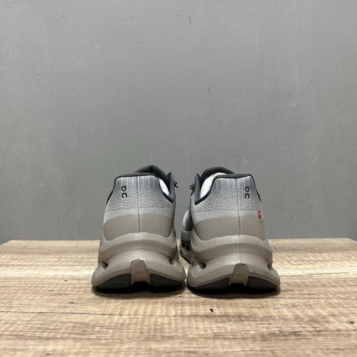 春季特惠💰320 On 昂跑 Cloudtilt 圆头系带 减震耐磨 低帮 生活休闲鞋 商品图1