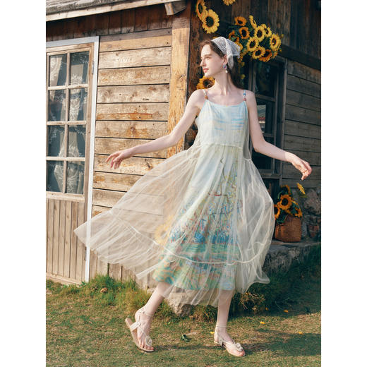 两三事梵高文艺迷醉森林2026春新款复古网纱拼接印花吊带裙连衣裙 商品图1