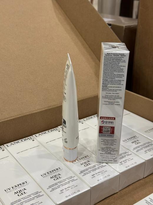 F030499防晒小白管清爽型柔焦毛孔的妈生好皮感爆汗不假白防晒乳 商品图3