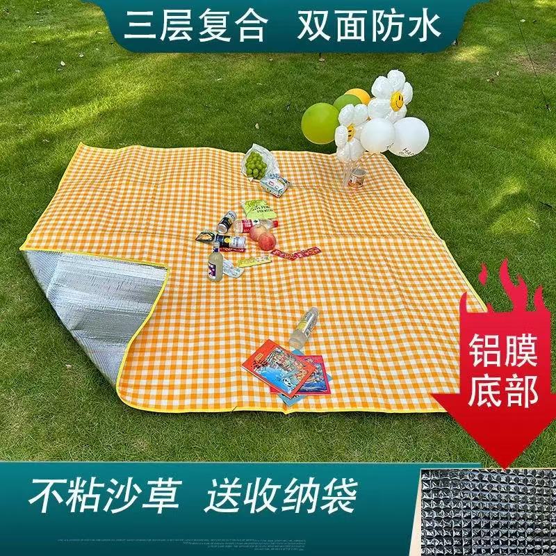 【下单就送收纳袋❗️三层复合防水野餐垫】一垫搞定野餐露营需求，坐卧无忧，告别湿冷黏腻，「轻量易携」野餐/露营/亲子游随手一装就走，野餐地垫草坪垫子防水防潮春游垫L