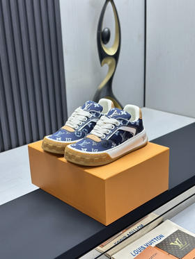 春季特惠💰560 2026早春全新上架 # LV 路易威登 Tilted Low Sneakers 倾斜系列低帮复古休闲运动板鞋