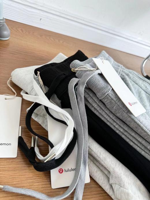 F030466新款休闲运动瑜伽裤柔软亲肤百搭舒适中腰阔腿卫裤 商品图12