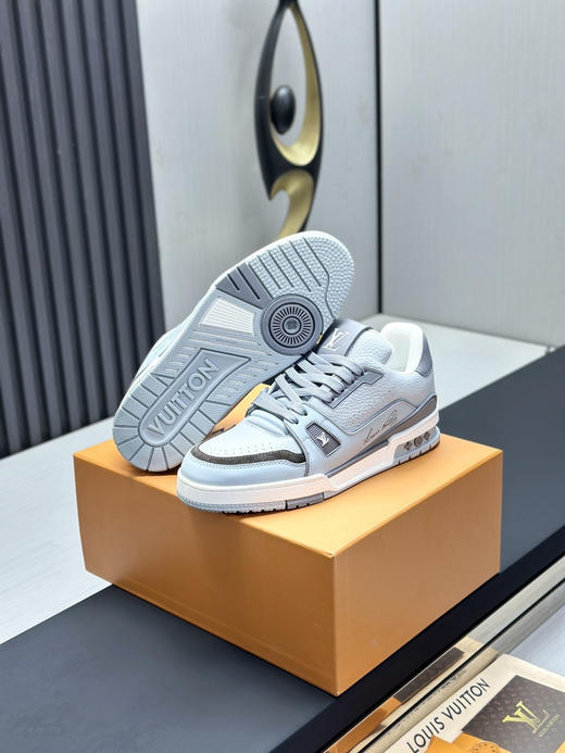 春季特惠💰650 LV 公司级 # 驴牌 Trainer 低帮休闲板鞋 商品图5