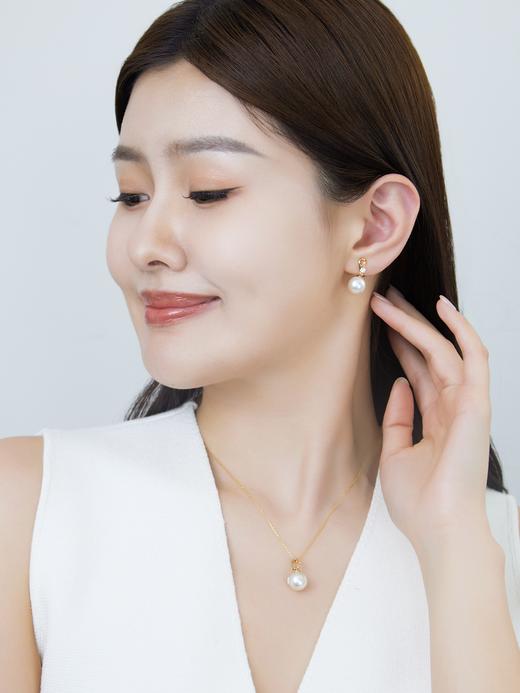 【挚友限定】【香港展会商品】白天鹅-18K金澳白珍珠耳夹 10.1mm（展会产品拍下后不支持7天无理由退换货） 商品图5