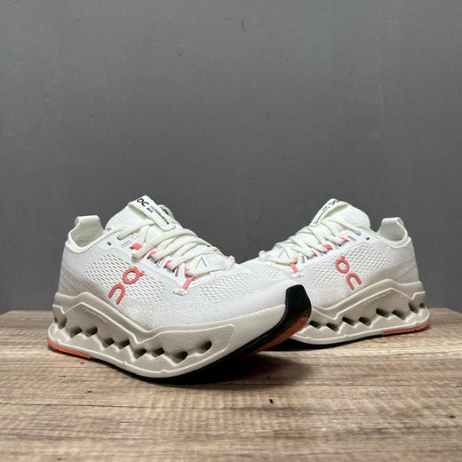 春季特惠💰340 On 昂跑 Cloudsurfer Max 舒适柔软减震透气轻便跑步鞋 商品图3