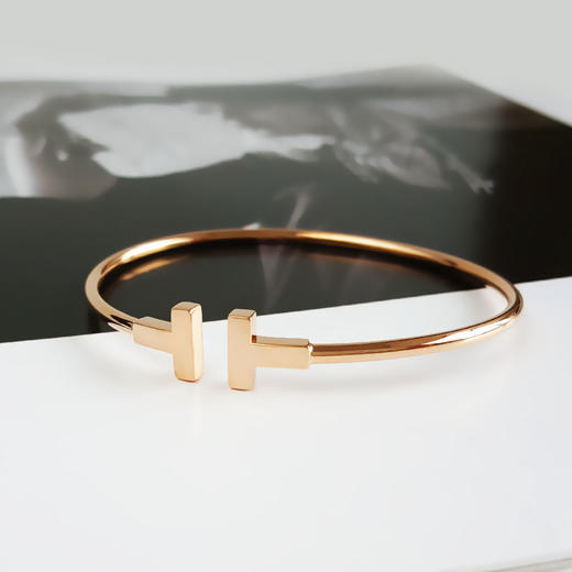 【95新】Tiffany & Co.蒂芙尼Tiffany T 系列玫瑰金双T开口线圈手镯腕围约17cm女士120226TJ71 商品图2