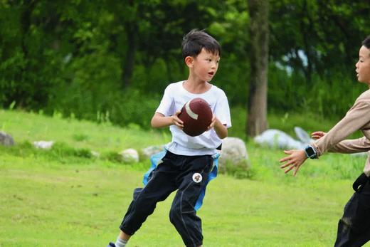 已成团4.1-4.3春假独立营【崇州3天2夜户外探索营】徒步山野，解锁生存技能实操、森林挖笋、艾草采摘、青团制作、采茶制茶品茶、特色运动会、篝火晚会~一次勇敢与趣味的森林挑战！ 商品图0