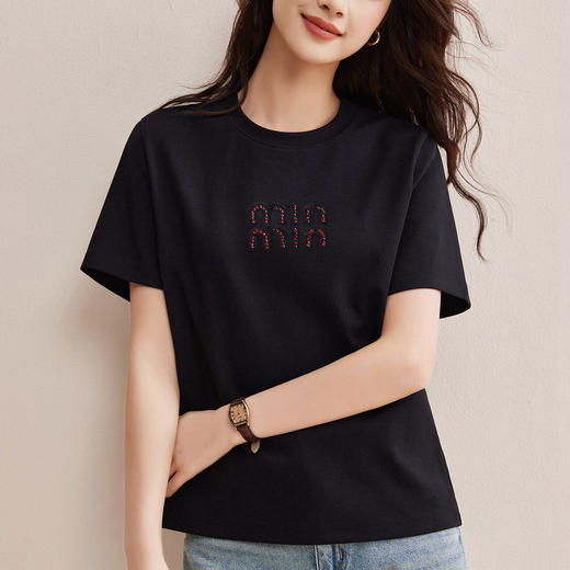 「自j」全新升级【铂金会员128/天猫169/差价41】(00741)洛诗琳新款休闲钻饰纯棉T恤2026春夏正肩字母设计短袖上衣 商品图2