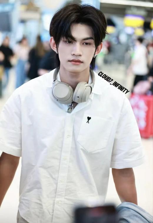 F0304114口袋小爱心刺绣单排扣翻领开合纽扣纯棉情侣短袖衬衫 商品图2