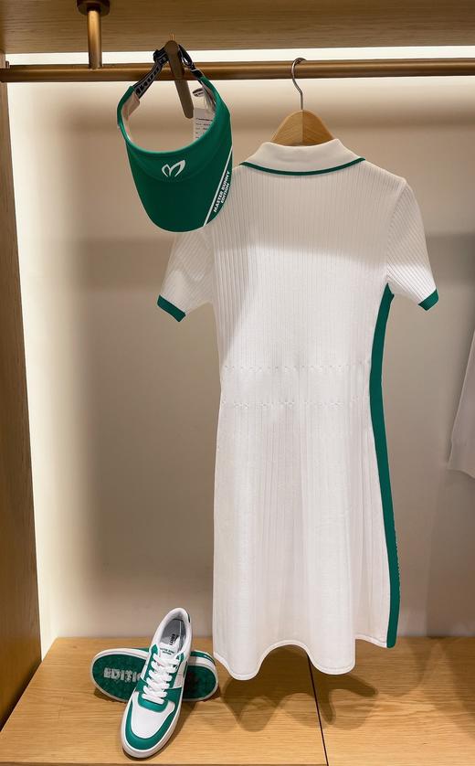 兔耳朵🐰家春夏新款女士针织连衣裙👗来了！渠道订单高品质❗新款针织连衣裙，原厂伊力特弹力纱线，精美徽章，德国斯托尔横机正七针机编织，坑条高密针法，弹性大，版型不挑人，撞色小心机显肤白能力绝对够炸! 商品图1