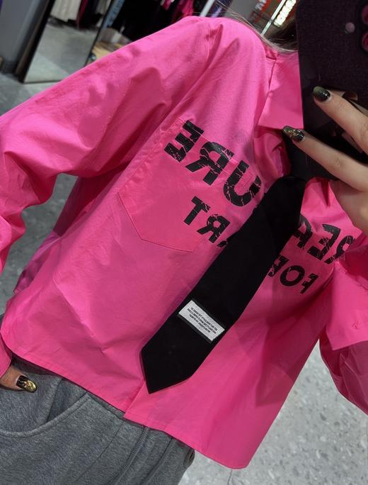 NC配领带印字母长袖衬衫51225（红）春季961010640321 商品图1