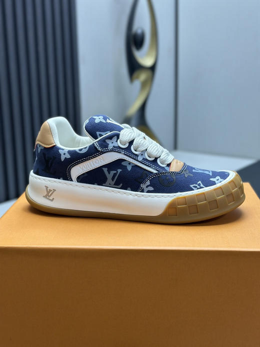 春季特惠💰560 2026早春全新上架 # LV 路易威登 Tilted Low Sneakers 倾斜系列低帮复古休闲运动板鞋 商品图8