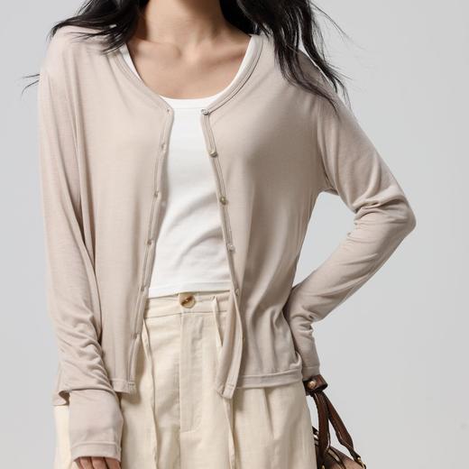 东方春韵🌿TOP打底【天丝腈纶·清风开衫】买一送一！进口天丝奢纺，轻裹半生雅致｜轻薄保暖，高弹抗变形久穿不松垮｜一衣顶四件，通勤踏青皆合宜！ 商品图5