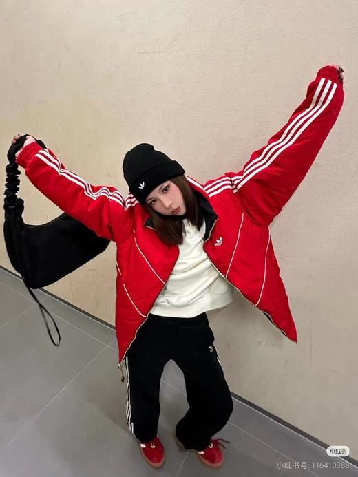 F0304121秋冬复古运动风两面穿哑光软质料保暖棉服黑红撞色外套 商品图3