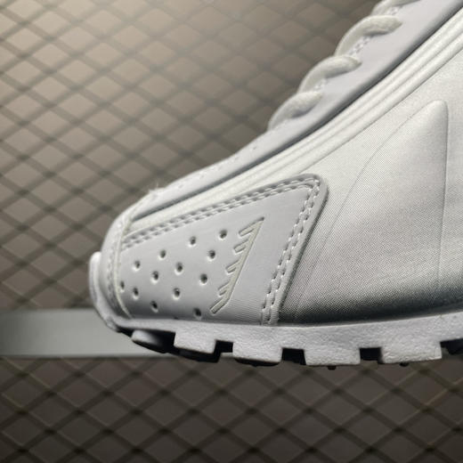 春季特惠💰340 NK Shox R4 低帮复古跑步鞋 文斯卡特 商品图5