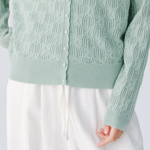 东黎 • 万物复苏 珍珠吊兰 山羊绒女士挑孔时尚开衫 6042 商品图9