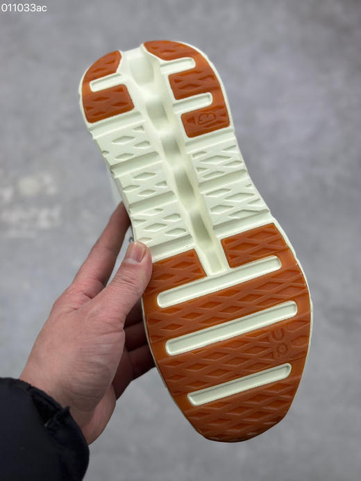 春季特惠💰330 Loewe x ON 罗意威昂跑联名 Cloudtilt 2.0 系列 高品质出货 商品图8