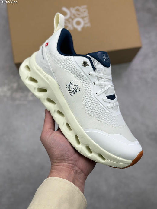 春季特惠💰330 Loewe x ON 罗意威昂跑联名 Cloudtilt 2.0 系列 高品质出货 商品图0