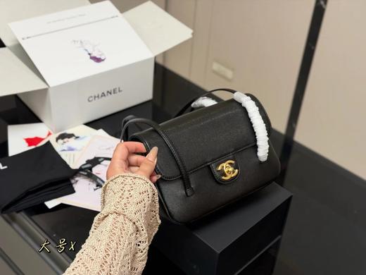 F030409新款Jennin同款腋下包圆筒包山茶花鱼子酱扣盖方包 商品图0